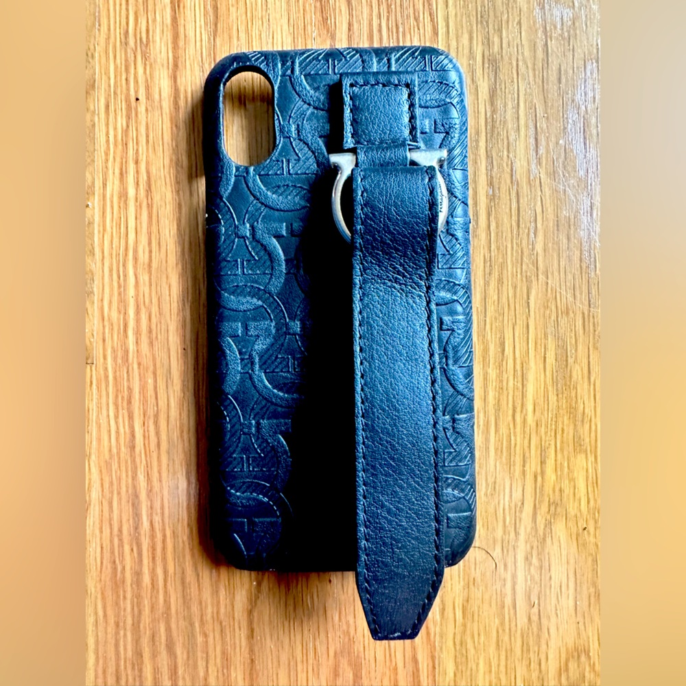 Salvatore Ferragamo designer iPhone X